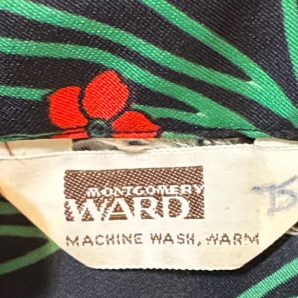 Vintage 70’s Montgomery Ward Women’s Blouse (see pics for measurements) S/M? - Picture 10 of 10